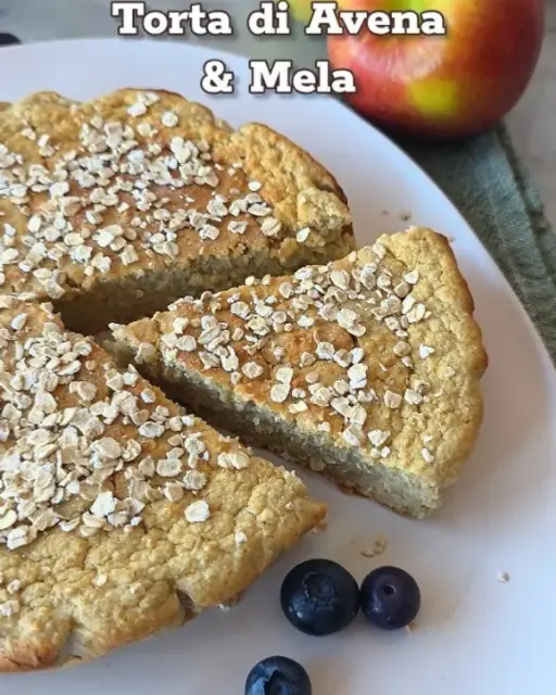 Torta con avena e mele